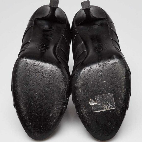 Chanel Black Leather Camellia Flowers Cap Toe Booties Size 6.5/37 - Picture 3 of 5